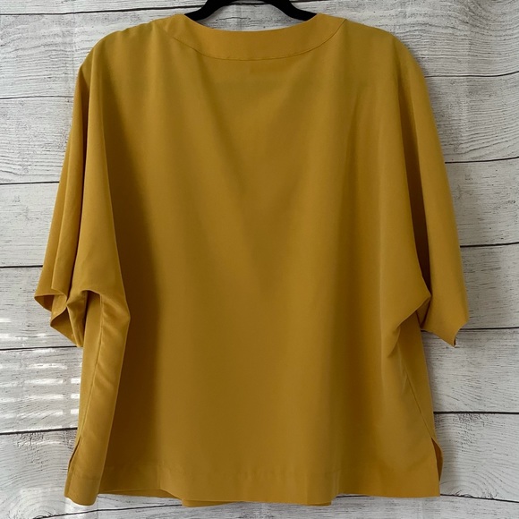 Madison Blouse - Picture 4 of 12